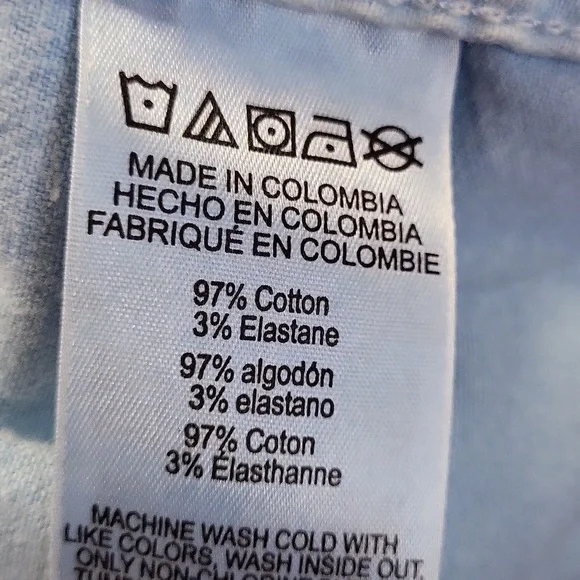 MICHAEL KORS DENIM JACKET, SIZE L, STRETCHY!!! - Picture 7 of 7